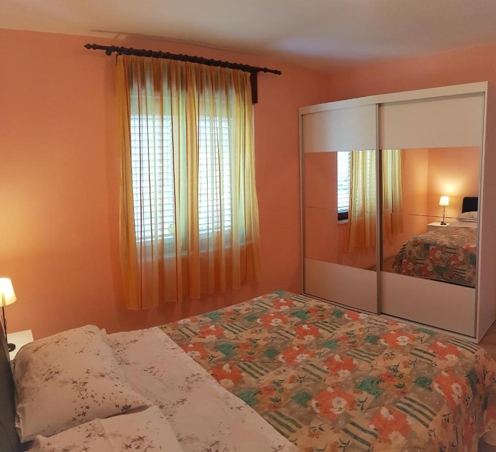 Apartments Aurora Kaštela Kültér fotó