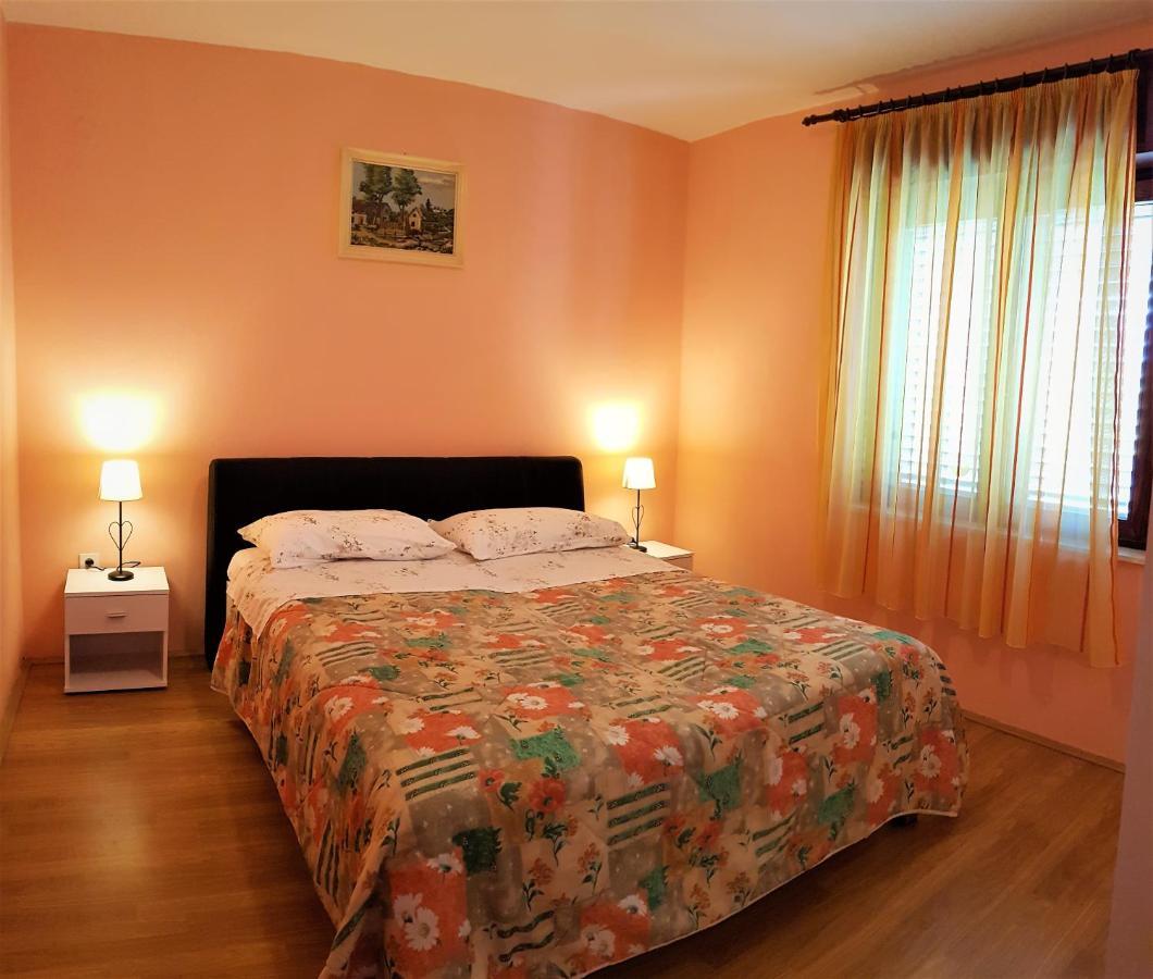 Apartments Aurora Kaštela Kültér fotó
